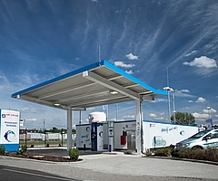 Hydrogen refueling station